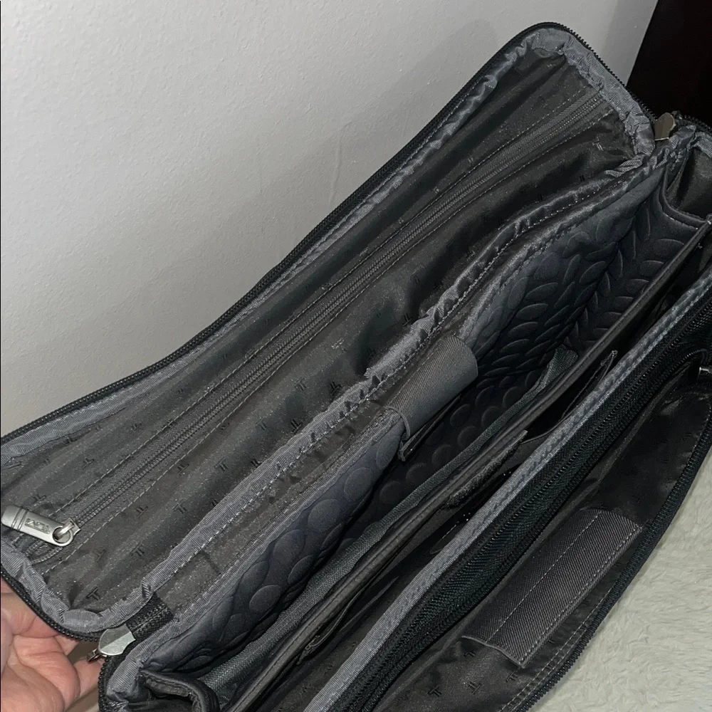 TUMI Classic Black Briefcase/computer bag